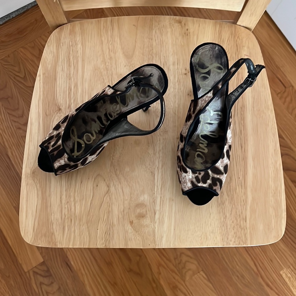 Sam Edelman, women’s, 7.5M, peep toe 4” heels. Leopard print. Adjustable.